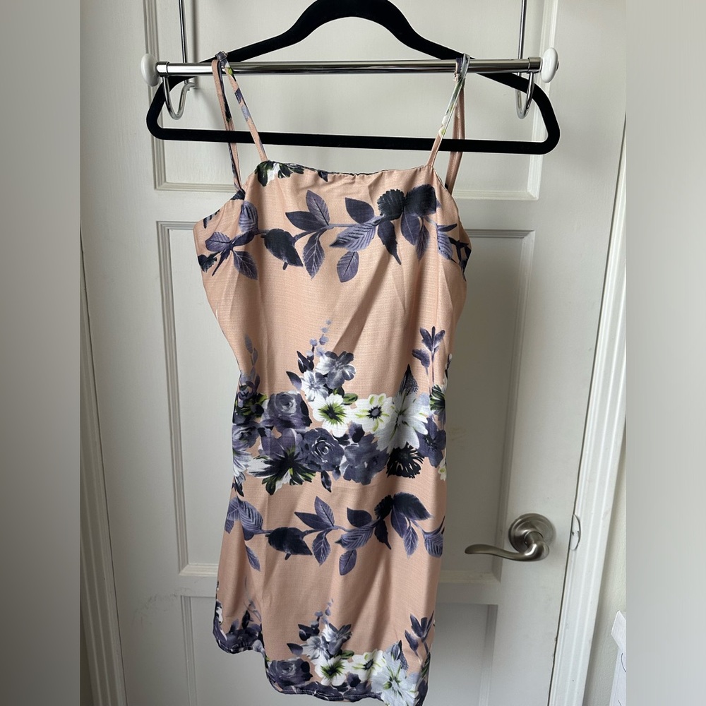 NWT NASTY GAL Blush Pink Floral Dress with Open Tie Back, Women’s Size S